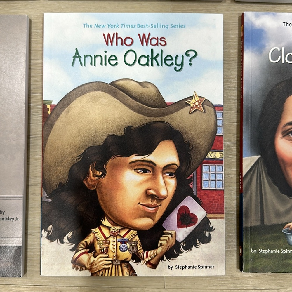 Who was/What is book series - 6 books - Picture 6 of 8